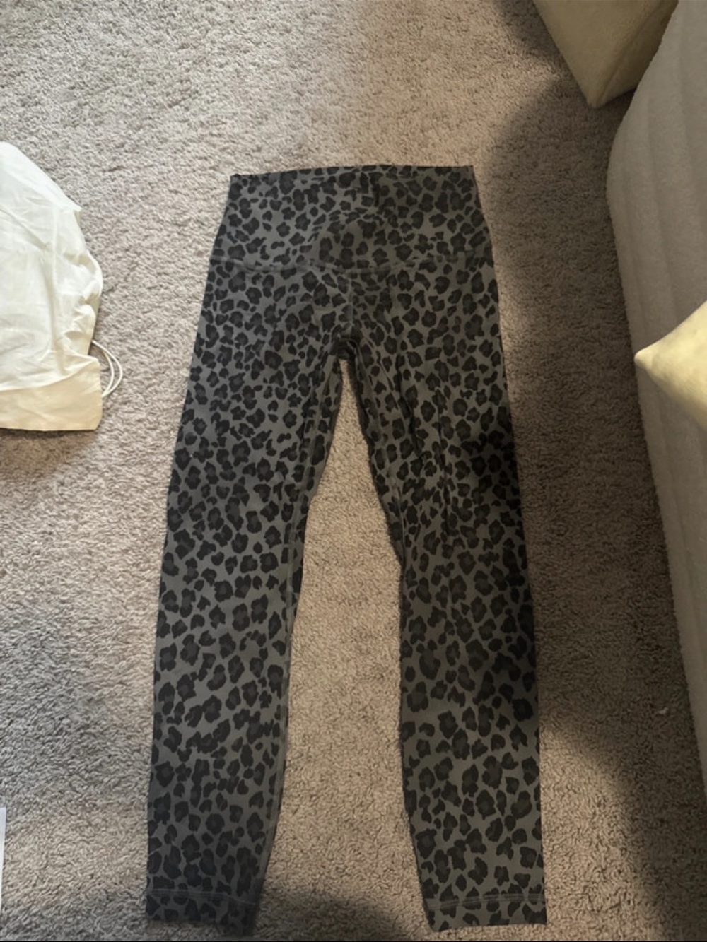 lululemon athletica Gray Leopard Print Jeggings